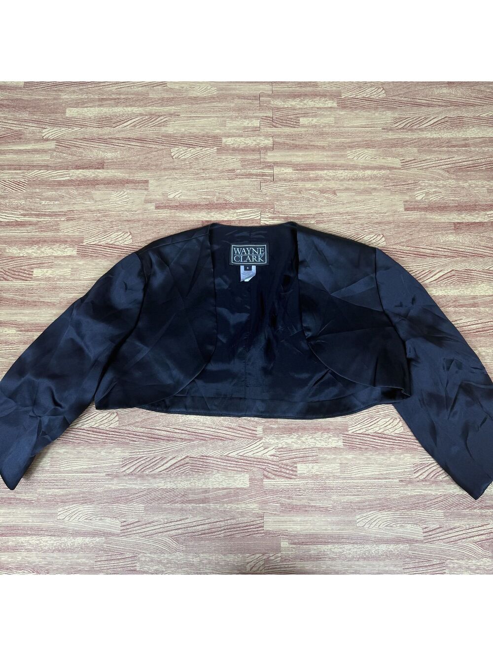 Wayne Clark Women's Size 6 Black 100% Silk Cropped Bolero Jacket Canada